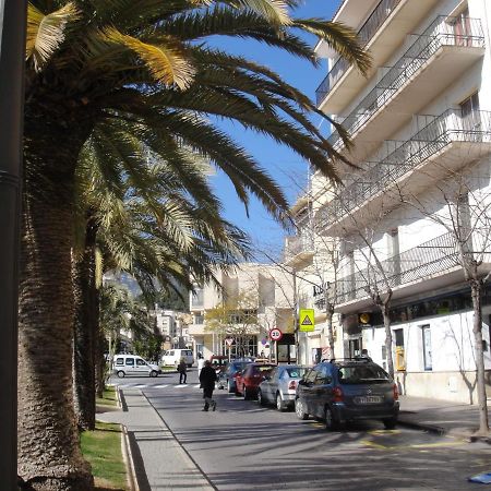 Sant Carlos de la Ràpita Hostal Residencia Celma מראה חיצוני תמונה